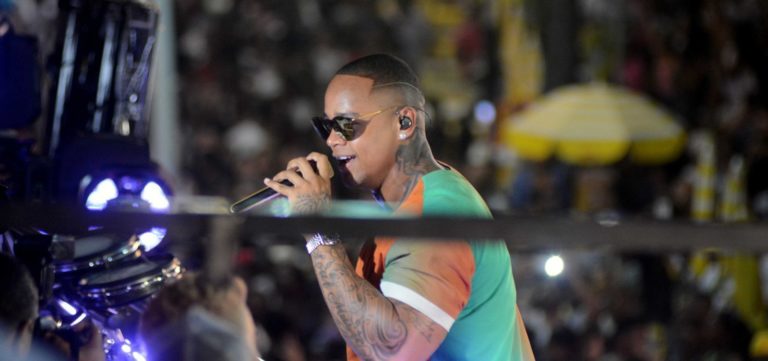 Arrastão nesta quarta (6) vai ter Léo Santana e Danniel Vieira