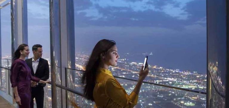 Dubai abre lounge mais alto do mundo, com 545 metros de altura