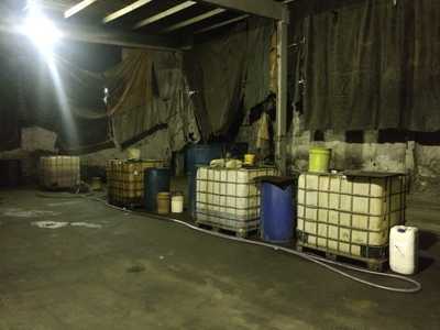 Candeias: PM descobre garagem de armazenamento ilegal de combustíveis