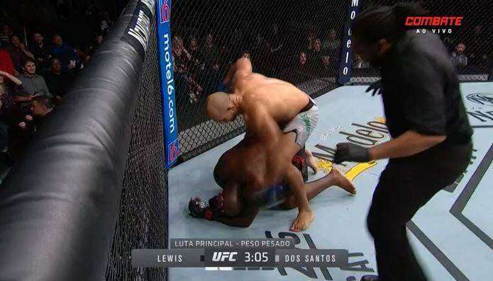 Junior Cigano ganha por nocaute no 2° round