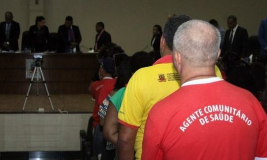 CANDEIAS: LEI QUE AUTORIZA REAJUSTE SALARIAL DE AGENTE DE ENDEMIAS E SAÚDE É SANCIONADA