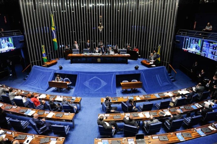PROJETO TIRA DO PRESIDENTE DO SENADO PODER SOBRE IMPEACHMENT DE MINISTRO DO STF