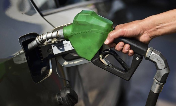 Completar o tanque com gasolina no Nordeste compromete 11% da renda familiar, diz Fipe