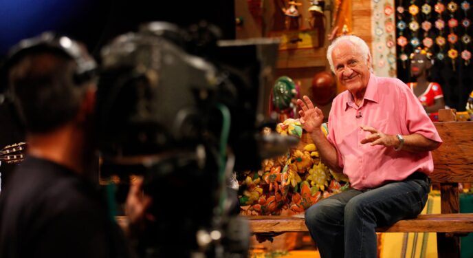 Morre o apresentador e cantor Rolando Boldrin