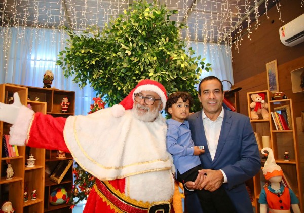Prefeitura inaugura decoração de Natal no Campo Grande