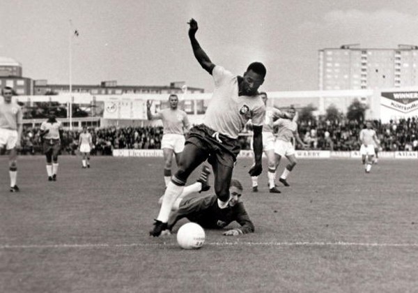 Porto de Santos será rebatizado com o nome de Pelé