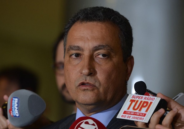 Futuro ministro, Rui Costa entra em ação após tentativa de invasão à sede da PF