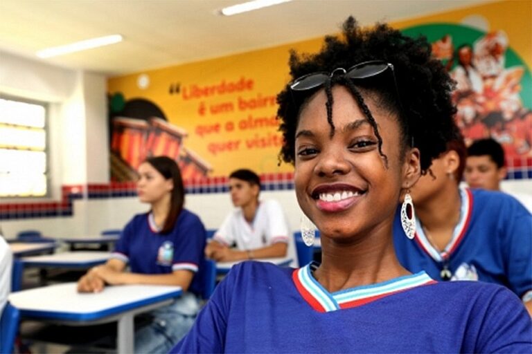 Matrícula da rede estadual de ensino da Bahia começa na segunda-feira; veja como fazer