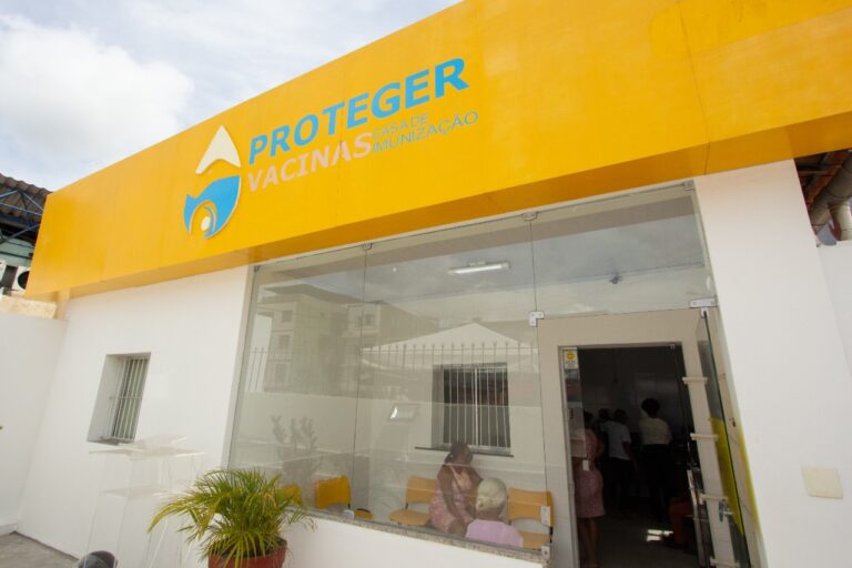 Prefeitura de Candeias inicia campanha de vacinação bivalente hoje (27/2)