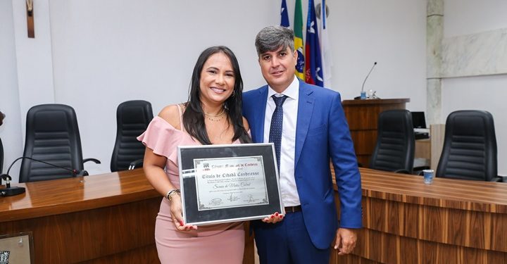 Primeira-dama Soraia Cabral e Secretário da Fazenda recebem título de Cidadão Candeense