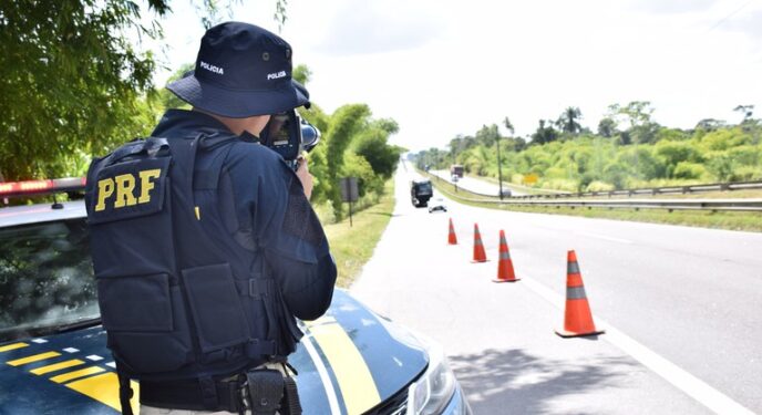 PRF vai intensificar fiscalização por excesso de velocidade no Carnaval