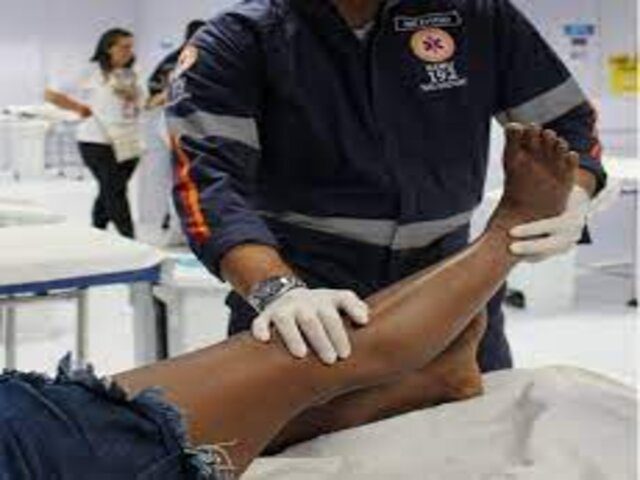 Mais de 180 foliões recebem atendimento ortopédico durante Carnaval de Salvador, diz SMS