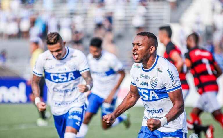 CSA vence o Vitória por 3 a 1 no Rei Pelé
