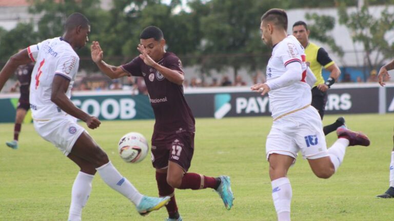 Tudo igual! Jacuipense e Bahia ficam no empate em primeiro jogo da final