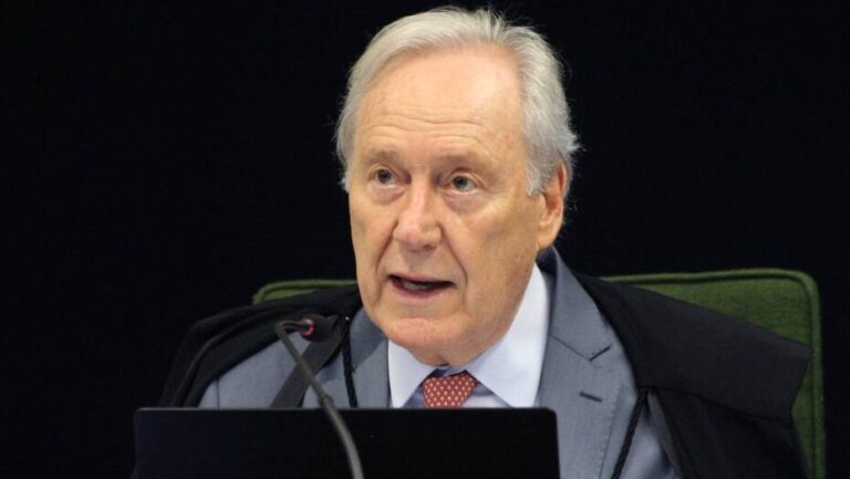 Lewandowski antecipa aposentadoria no STF para 11 de abril, um mês antes do prazo