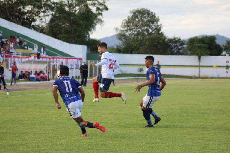 Bahia perde para o Itabuna e sai em desvantagem na semifinal do Baianão