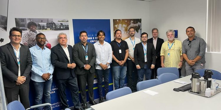 Candeias: Prefeito participa de reunião para retomada do Minha Casa Minha Vida