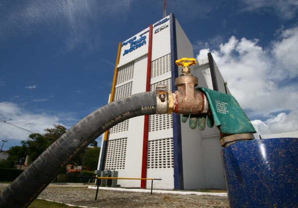 Fornecimento de água será suspenso em 15 cidades da Bahia para obra de ampliação de abastecimento; confira