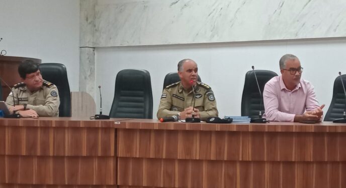Candeias: CPM faz reunião com pais na Câmara Municipal