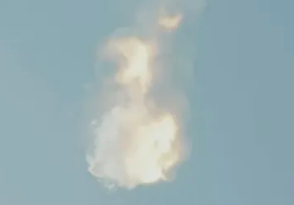 Foguete Starship da SpaceX explode após lançamento