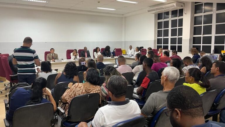 ENVIADO PELO PODER EXECUTIVO, CÂMARA APROVOU PROJETOS DE LEI DE REAJUSTE SALARIAL PARA OS SERVIDORES PÚBLICOS MUNICIPAIS