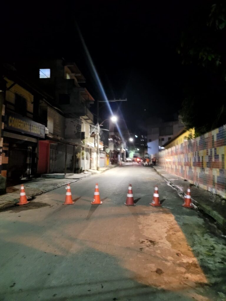 Prédio de três andares é evacuado após coluna de sustentação ceder