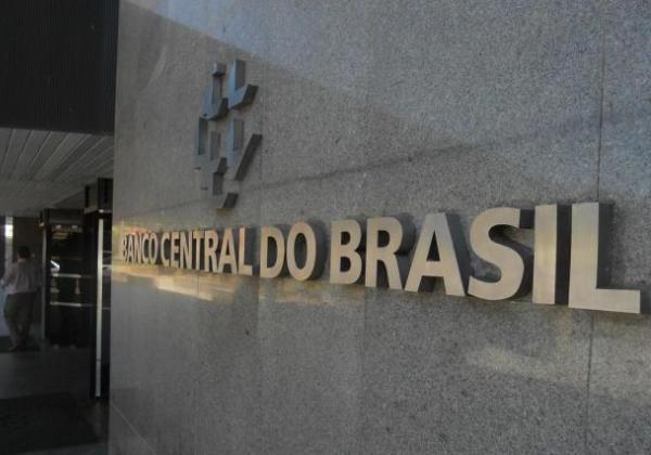 Copom mantém Selic em 13,75% ao ano