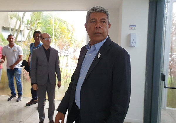 Jerônimo justifica reajuste da contribuição do Planserv como garantia do plano de qualidade