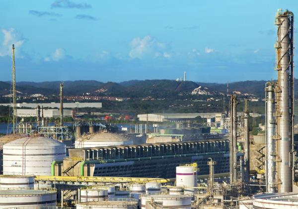 Unipar faz oferta de R$ 10 bilhões para comprar Braskem