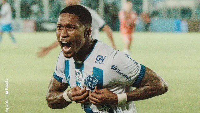 Vitória faz sondagem por atacante revelado no Bahia