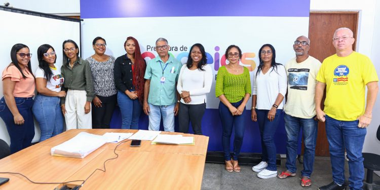 Novos membros do Conselho Municipal de Saúde tomaram posse na quarta-feira (12)
