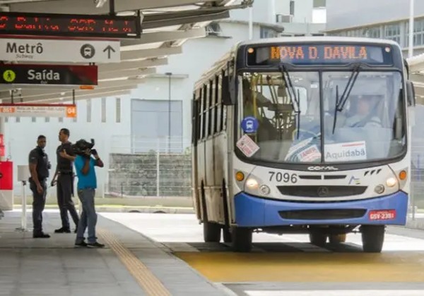 Greve de ônibus na Região Metropolitana será suspensa a partir desta quarta-feira (26)