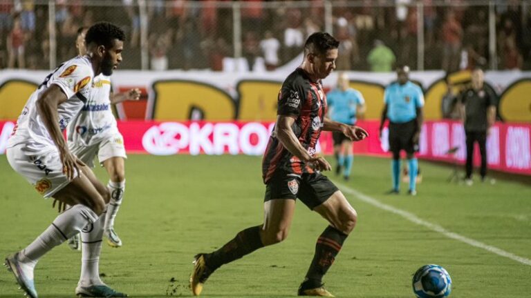 Vitória bate o Novorizontino por 2 a 1 no Barradão e volta ao G-4 da Série B