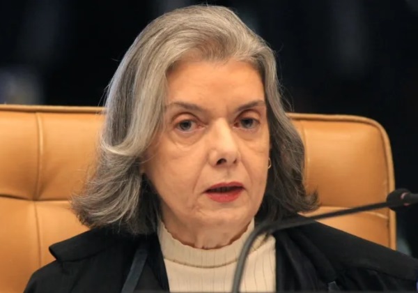 Ministra do STF dá cinco dias para Tarcísio explicar homenagem a expoente da ditadura