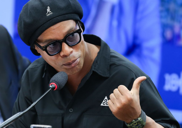 Ronaldinho Gaúcho nega ser dono de empresa de criptomoedas
