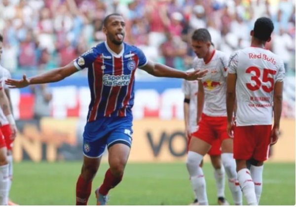 Bahia goleia Red Bull Bragantino e segue fora da zona de rebaixamento
