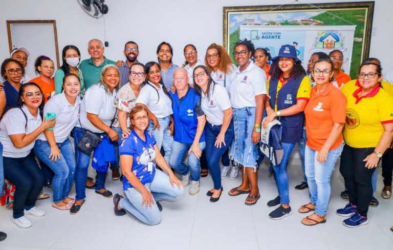 Candeias: Prefeitura entrega kits para agentes de saúde do Município