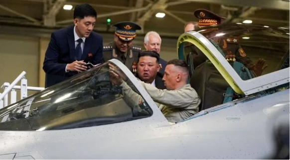 Kim Jong-un visita fábrica de jatos na Rússia após Putin aceitar convite para ir à Coreia do Norte
