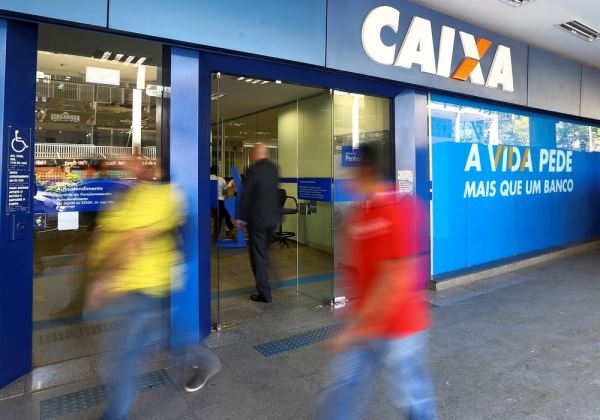 32,7 milhões aderiram ao saque-aniversário do FGTS e metade pegou empréstimo com essa garantia