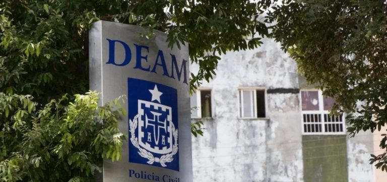 Homem é suspeito de queimar rosto da companheira de 24 anos com maçarico em Salvador