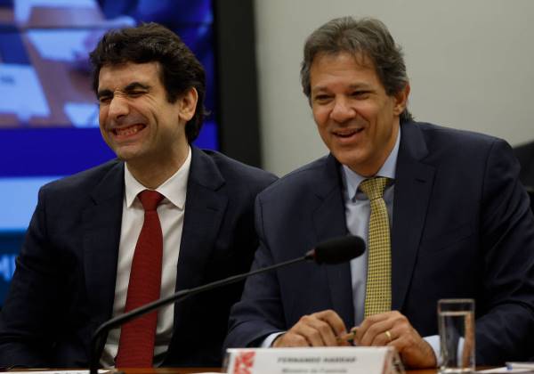 Reforma tributária é gatilho e S&P eleva nota de crédito do Brasil