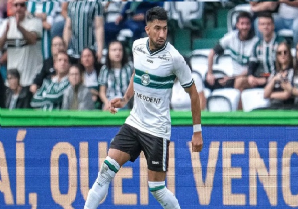 Coritiba recusa nova proposta do Vitória por Marcelino Moreno