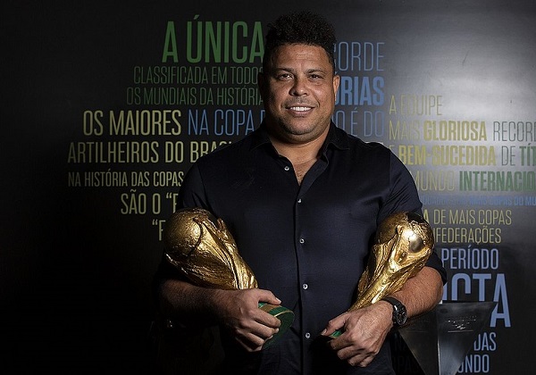 Dono do Cruzeiro, Ronaldo admite que cometeu erros na temporada