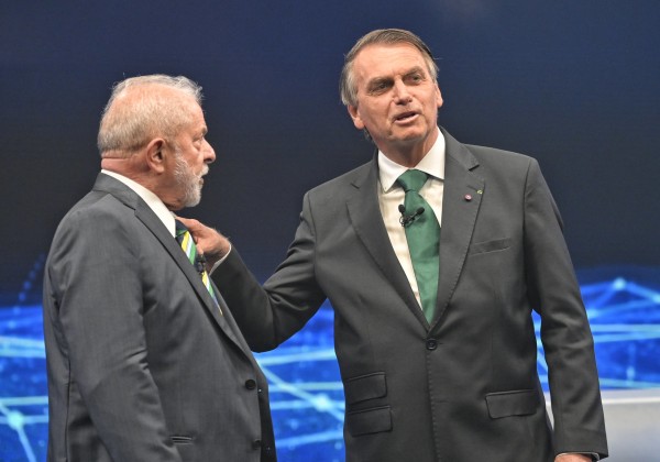 Repasses de PT e PL para Lula e Bolsonaro somam R$ 300 mil
