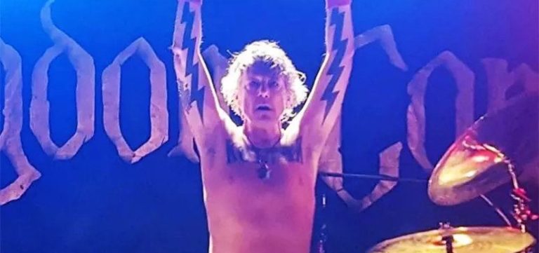 Morre James Kottak, ex-baterista da banda Scorpions aos 61 anos