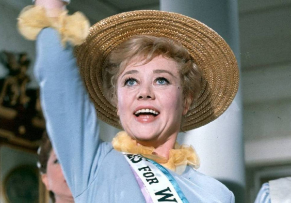 Morre aos 100 anos a atriz Glynis Johns, mãe feminista do musical ‘Mary Poppins’