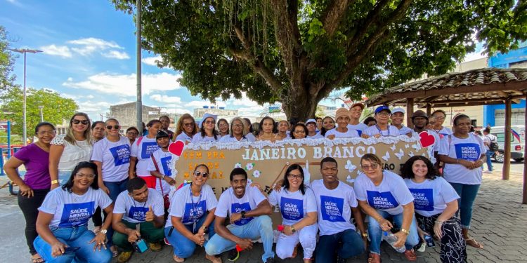 CAPS de Candeias encerra Janeiro Branco com caminhada para conscientizar sobre cuidados com a saúde mental