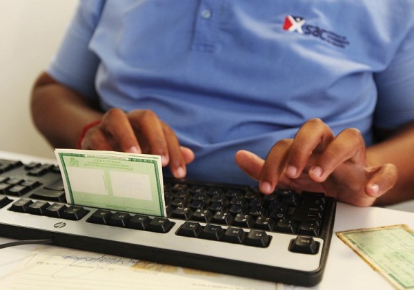 Rede SAC encerra 2023 com mais de 76 mil documentos esquecidos; saiba como retirar