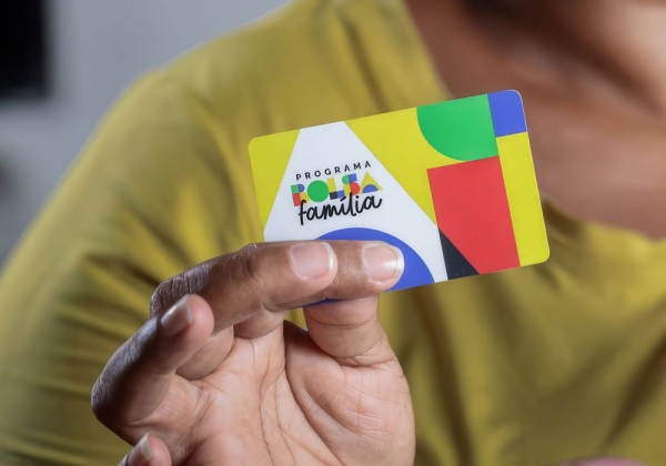 Governo define calendário de pagamentos do Bolsa Família em 2025