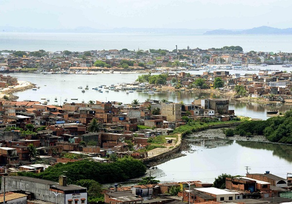 Abastecimento por água da rede avança, e saneamento chega a 86,7% dos baianos